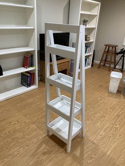 Killebrew 53.5” H x 15” W Ladder Bookcase Thumbnail