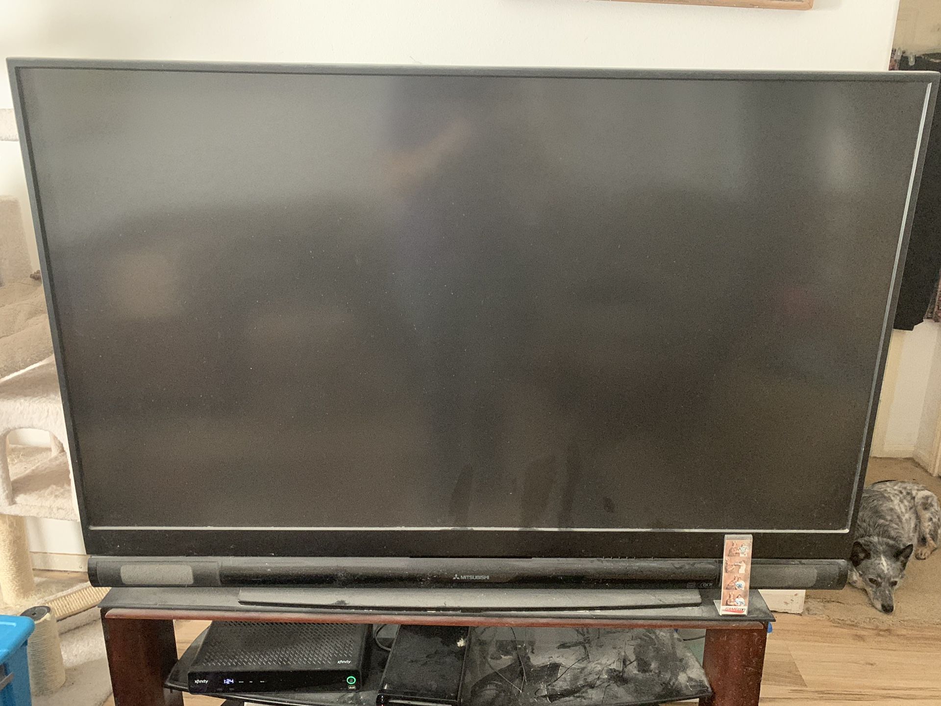 65 inch DLP Mitsubishi TV