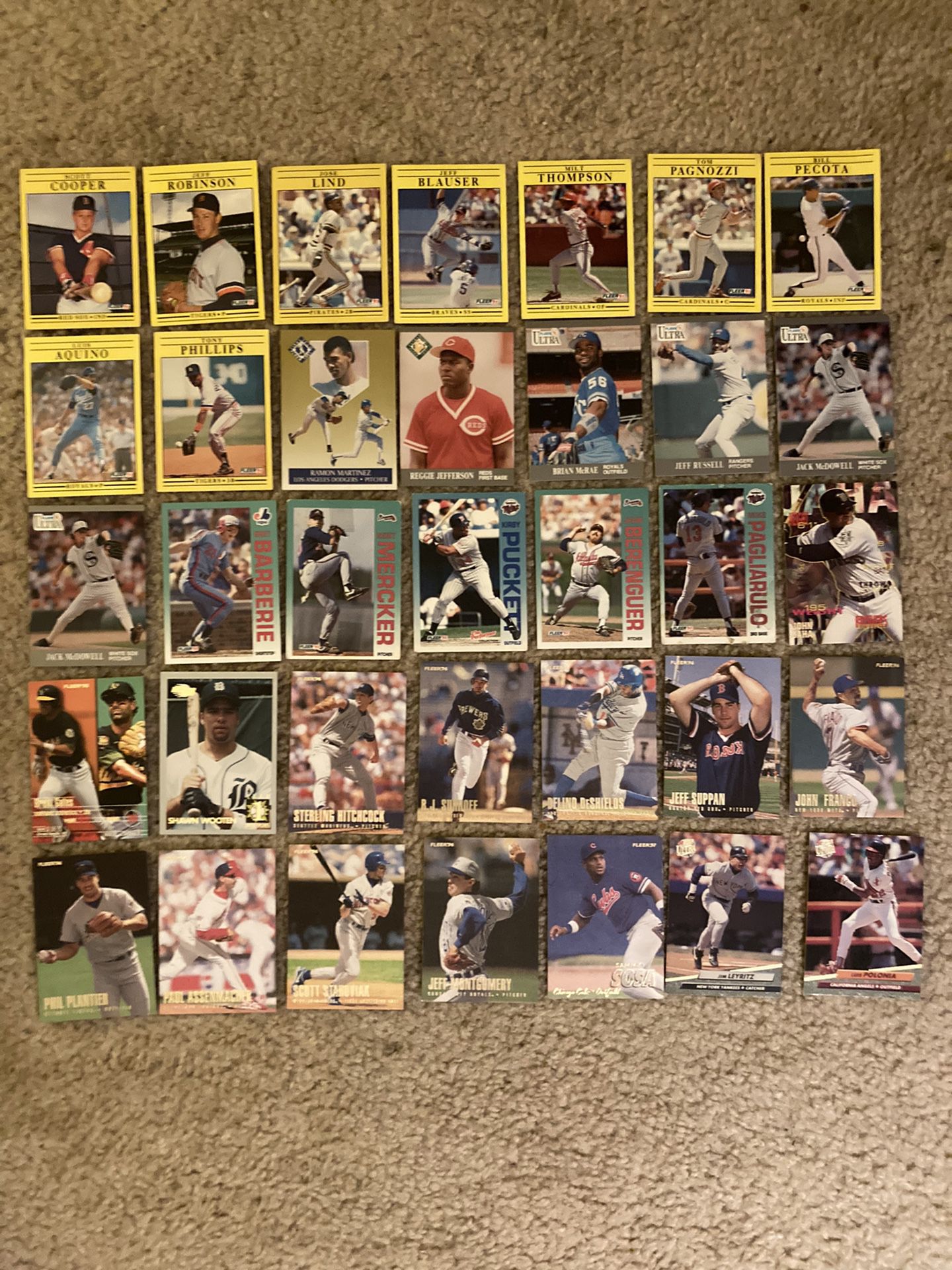 119 80’s and 90’s Fleer Baseball Cards