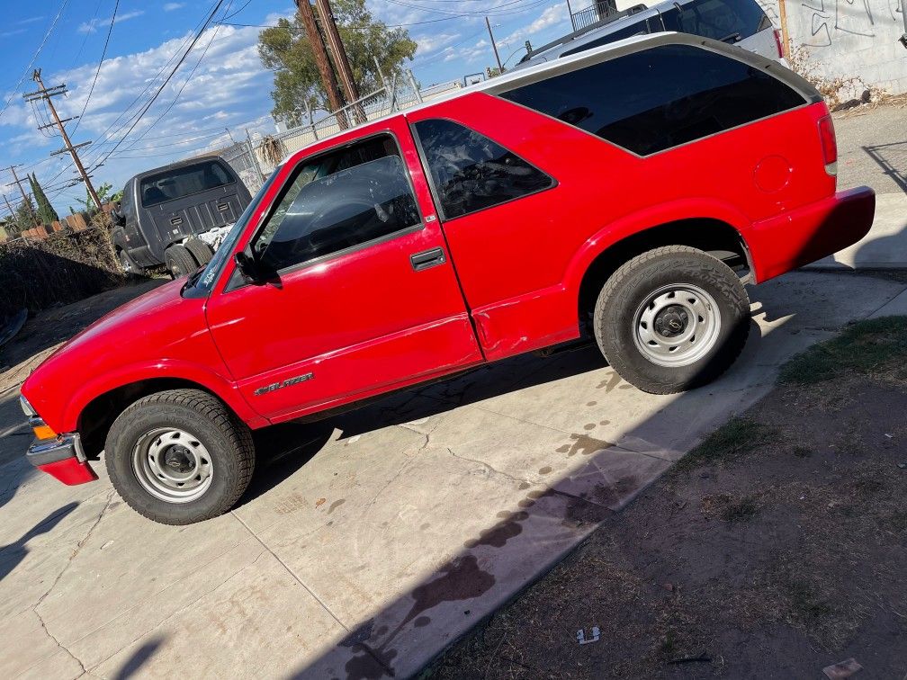 2001 Chevy Blazer - Runs Great