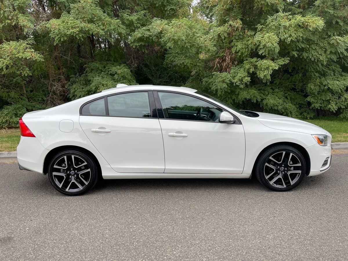 2017 Volvo S60