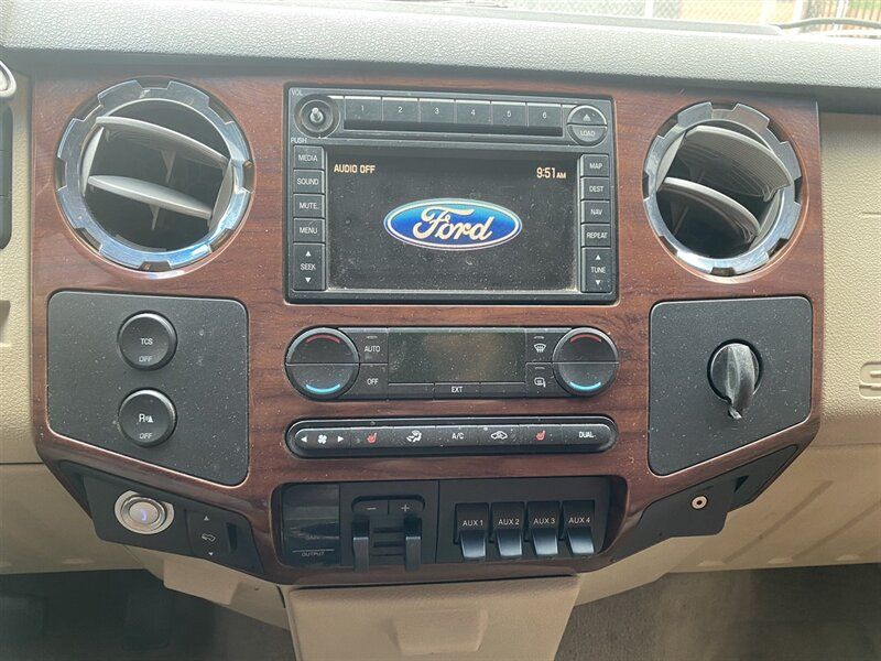 2008 Ford F-350 Super Duty King Ranch 4dr Crew Cab SB DRW