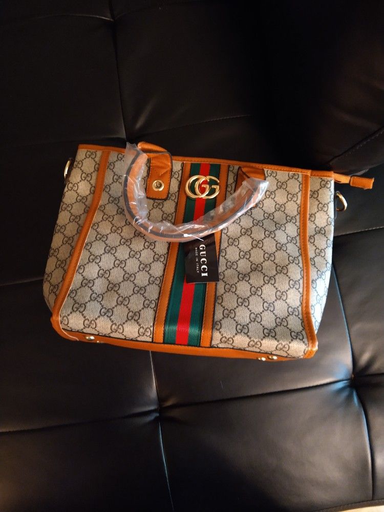 Gucci Leather Handbag & Wallet