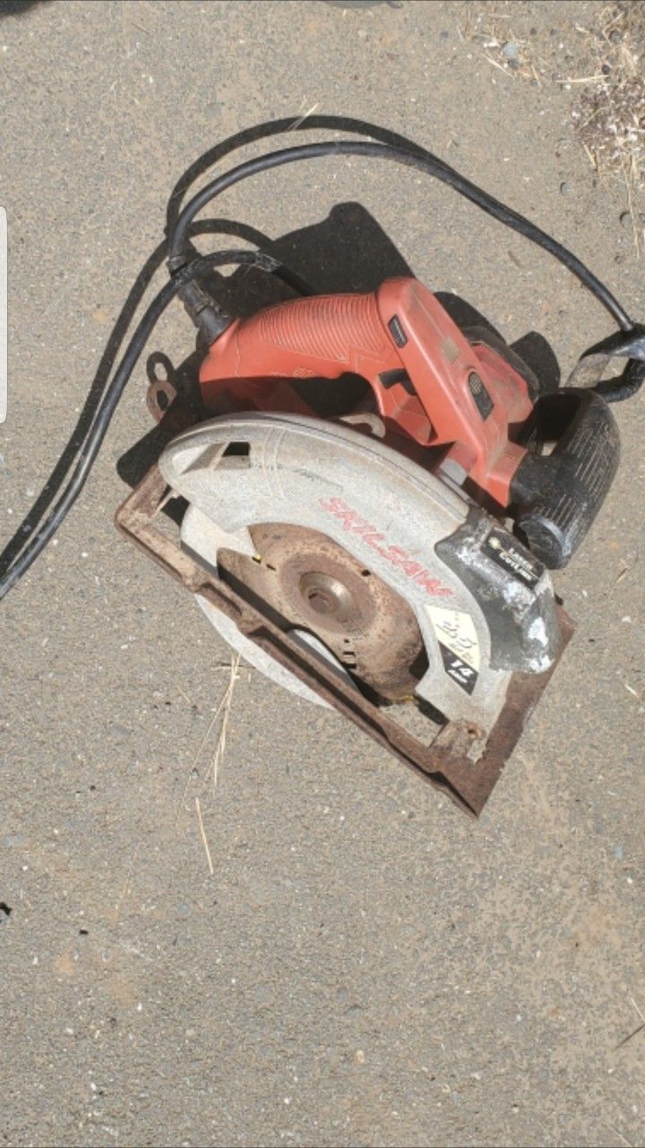, CLOTHES, TOYS, HOUSEHOLD. TOOLS AND GARDEN .STUFF