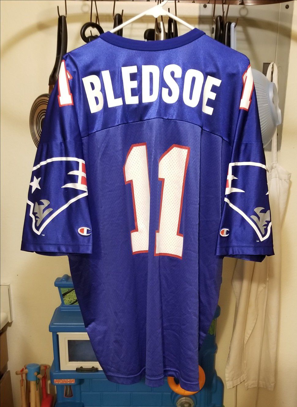 Vintage NFL New England Patriots Drew Bledsoe#11 CHAMPION Jersey Size 52