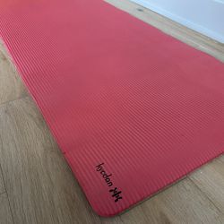 Pink Yoga Mat Thumbnail