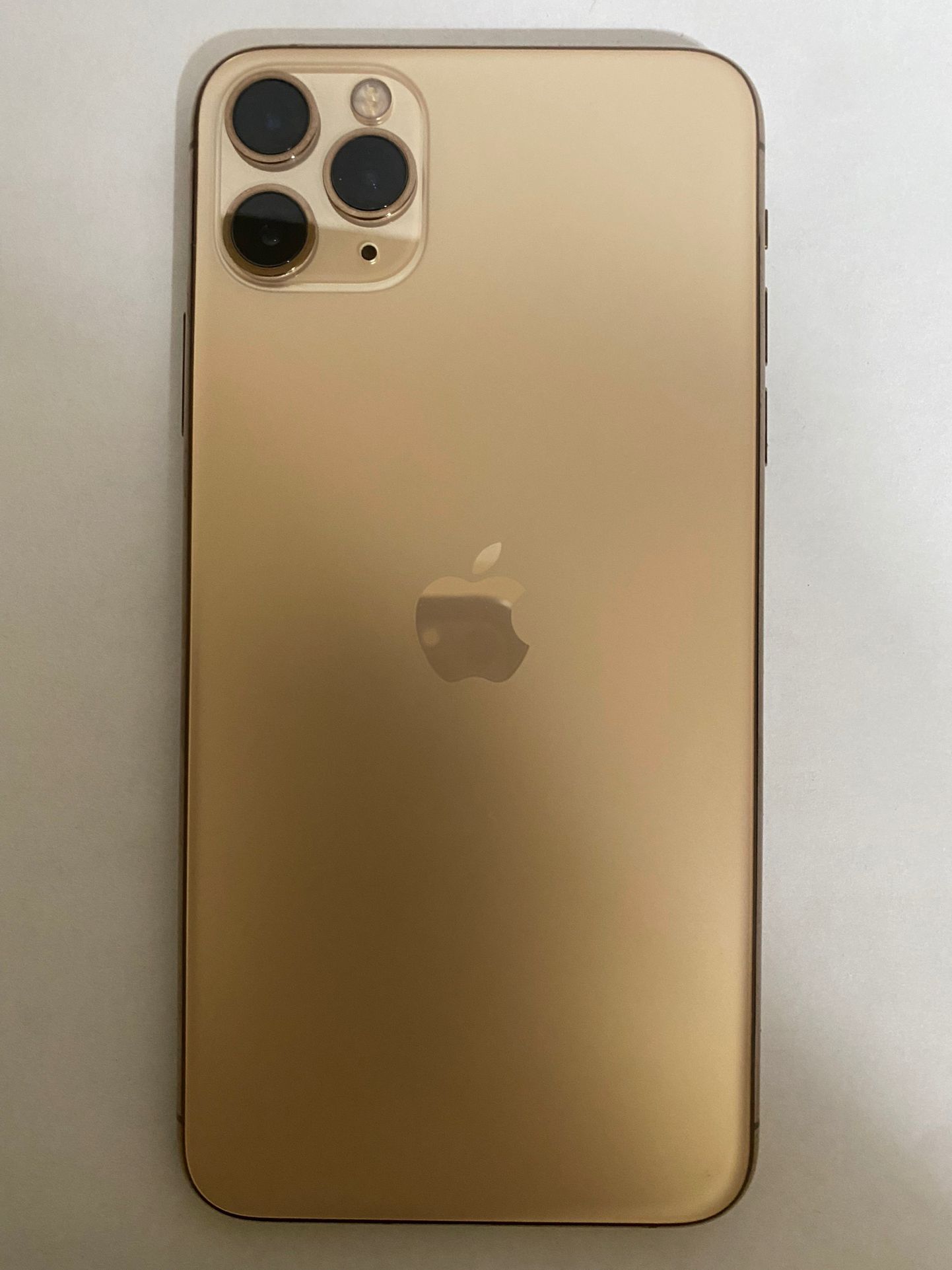 Iphone 11 Pro Max Rose Gold Excellent Condition Unlocked Can Be Used With Any Service For Sale In Bakersfield Ca Offerup