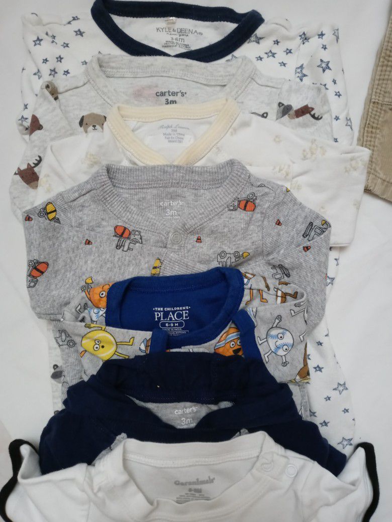 Baby Boy Clothing. 10 Baby Clothes Pieces. Baby Onesie. Baby Bodysuits. Carter's Baby Boy. Baby Boy PJs. Ropita de Bebé 