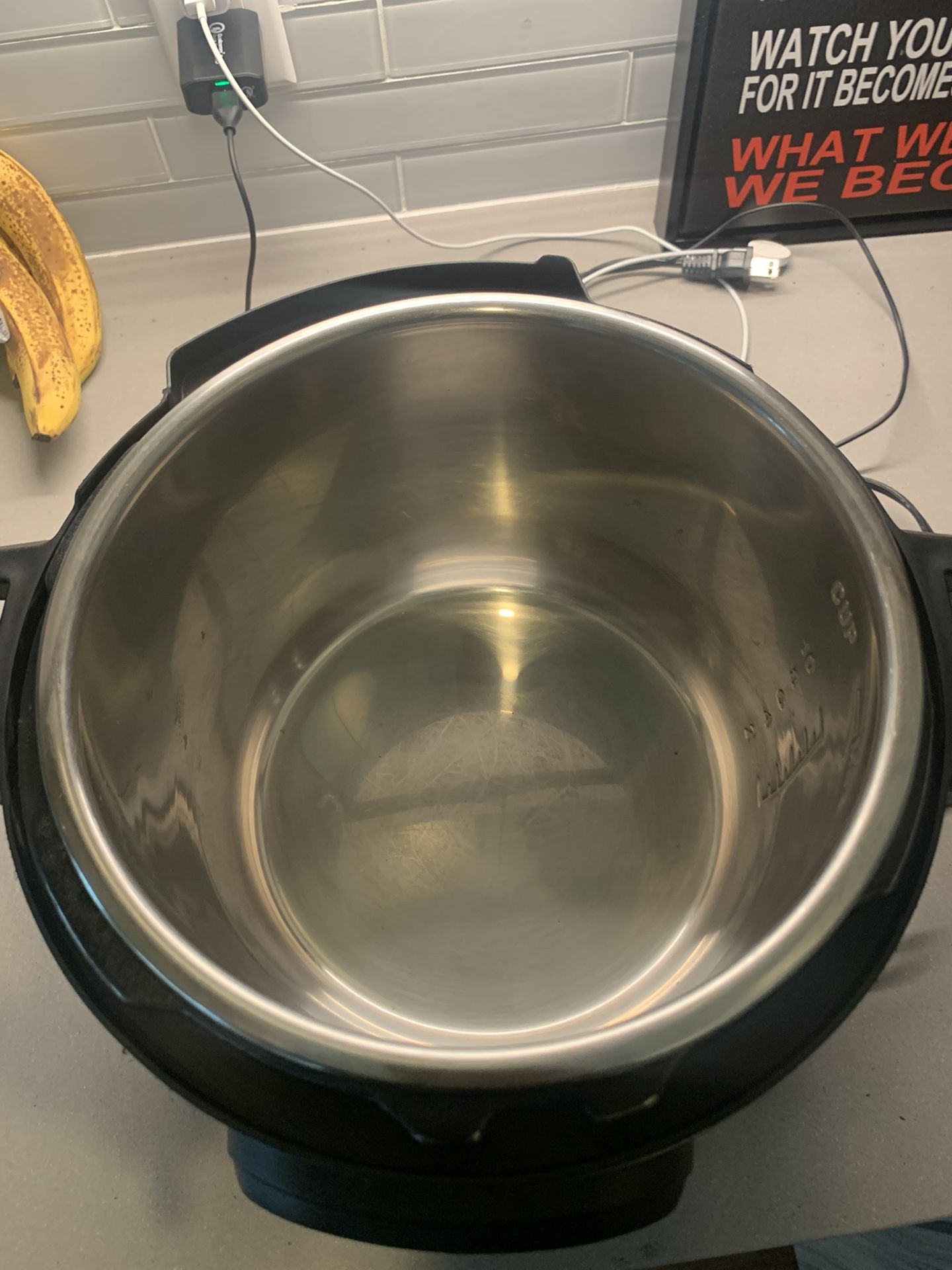 Insta Pot (6quarts)