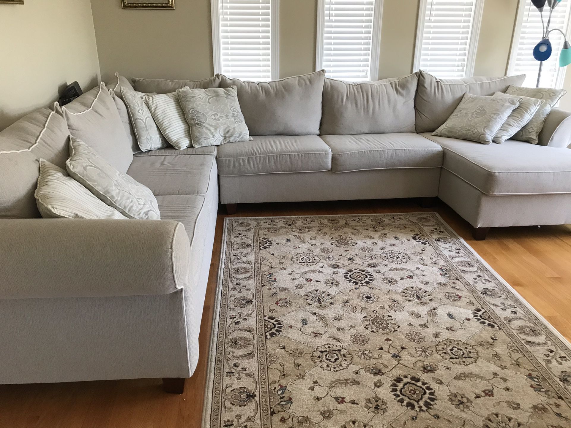 Sectional Sofa set with Pillows Included