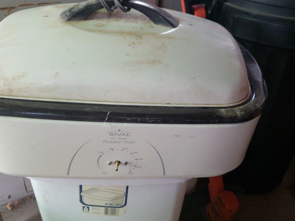 16 Quart Rival Roaster