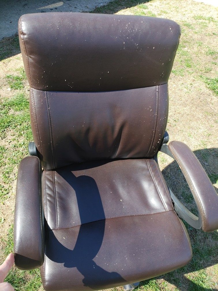 rolling chair
