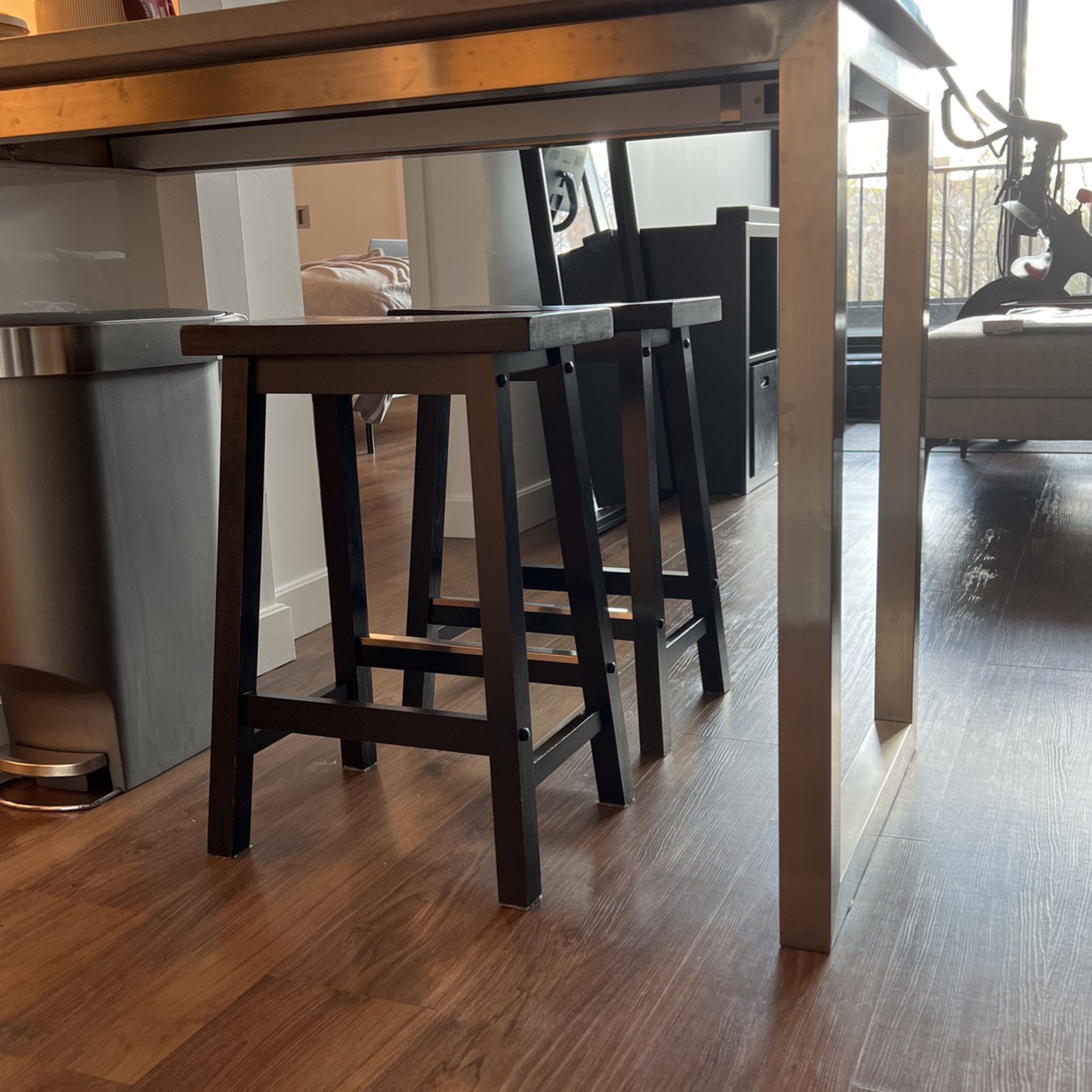 2 Counter Height Barstools
