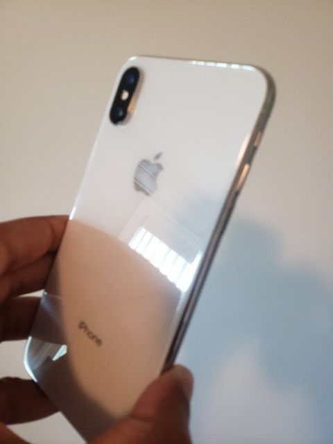 iPhone X  , Unlocked for All Company Carrier,  Excellent Condition like New