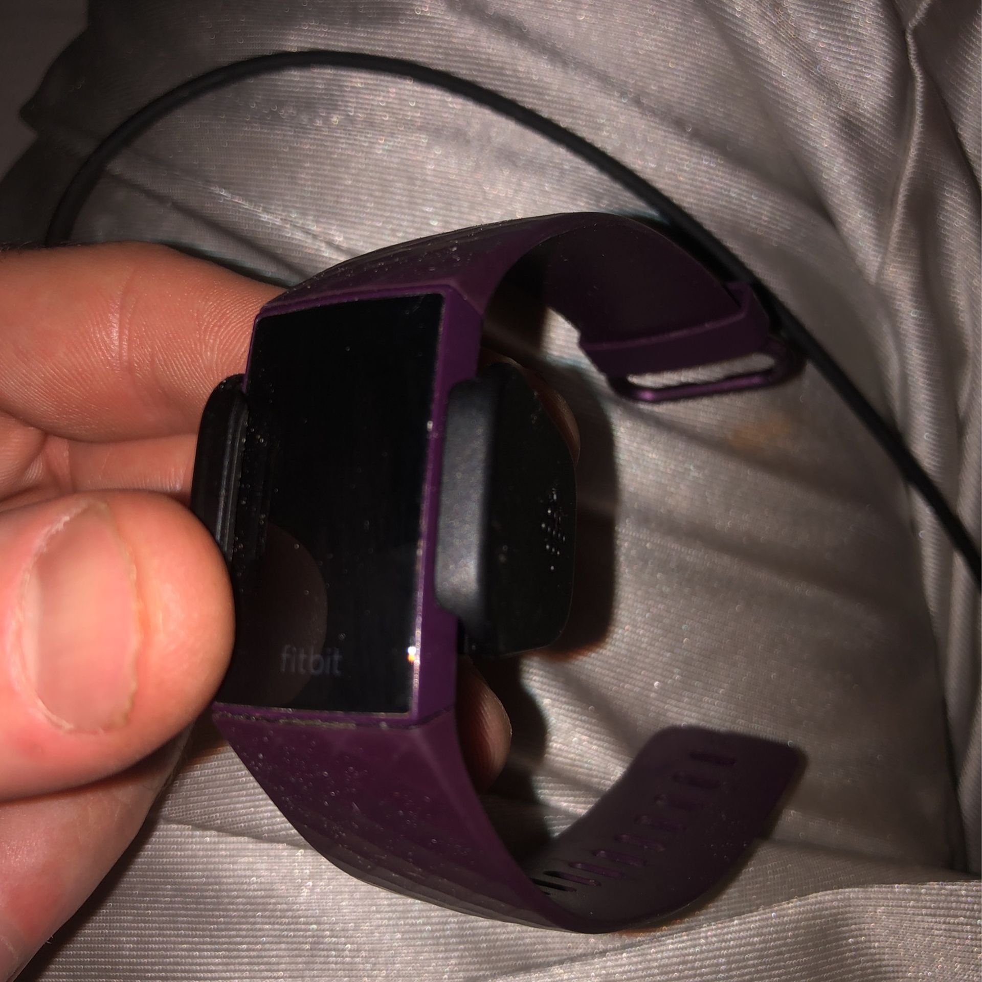 Fitbit Charge 4 + Charger