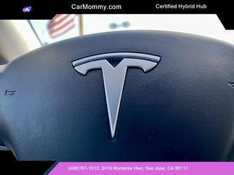 2018 Tesla Model 3 Thumbnail