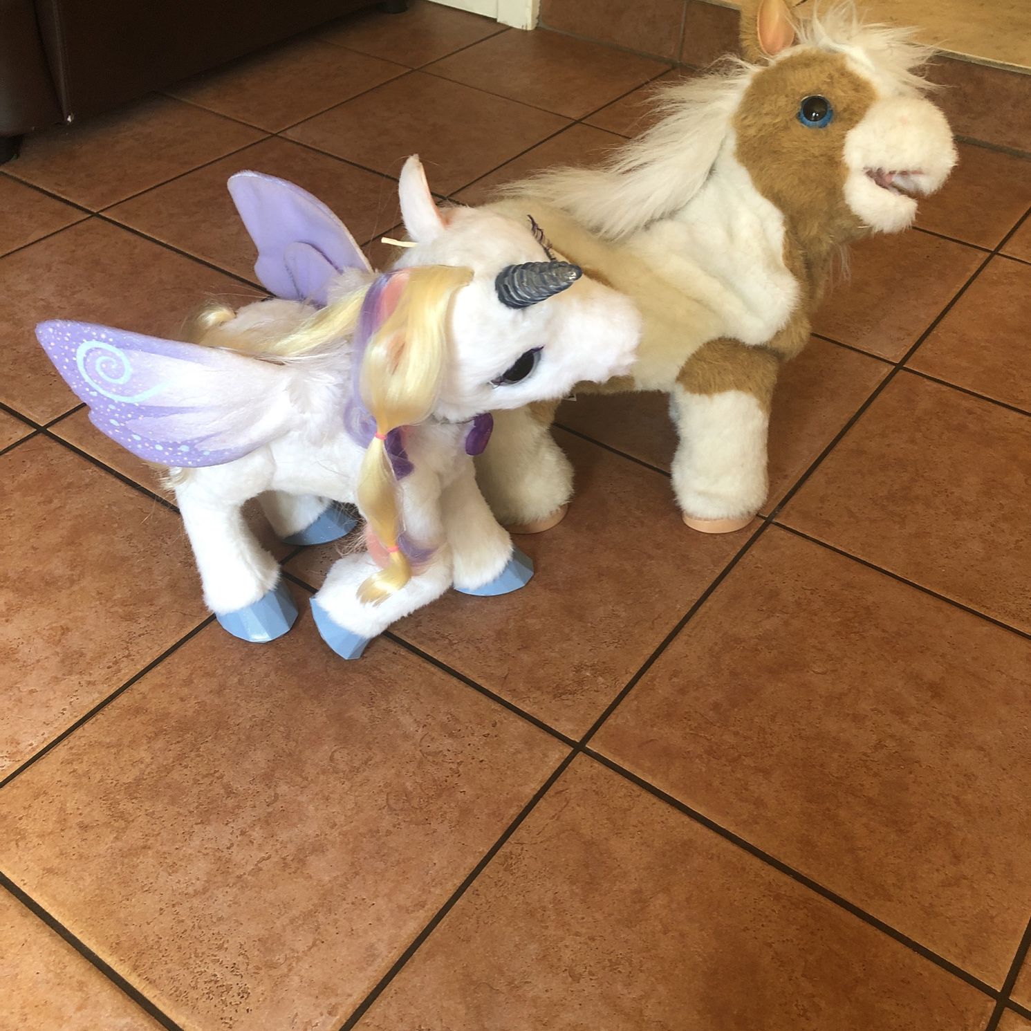 FurReal friends Star Lily Unicorn And Butterscotch Pony