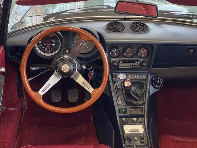 1983 Alfa Romeo Spider