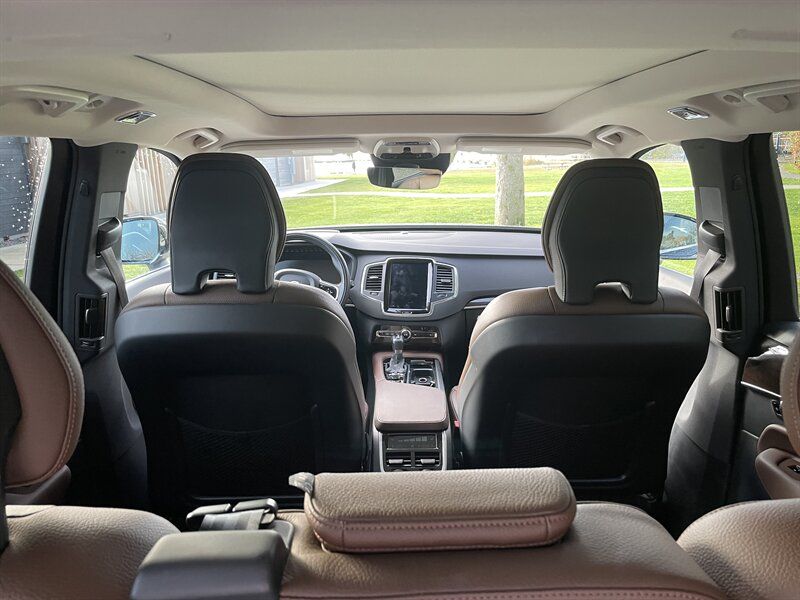 2019 Volvo XC90 T6 Momentum