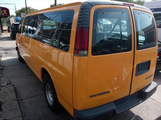 2002 Chevrolet Express Van