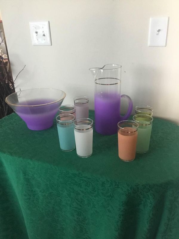 Nine Piece Blendo Frosted Pitcher & Bowl In Lavender 7 Tall Glasses In Colors