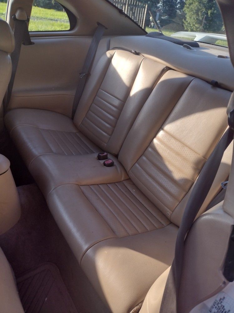 2004 Ford Mustang