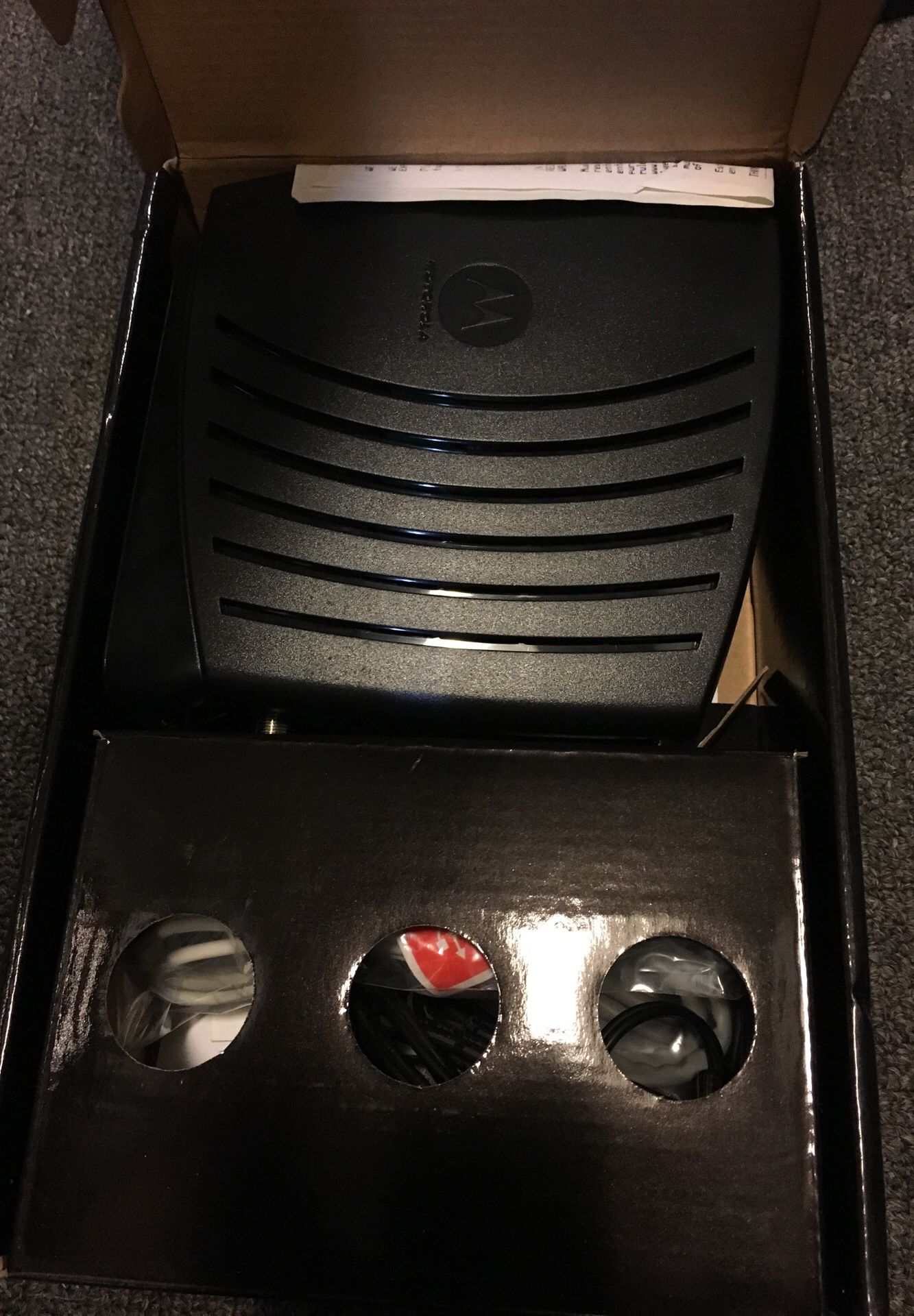 MOTOROLA SURFBOARD CABLE MODEM **NEW**