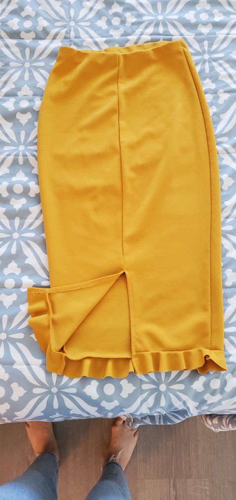 Yellow Pencil Skirt XS - Never Worn