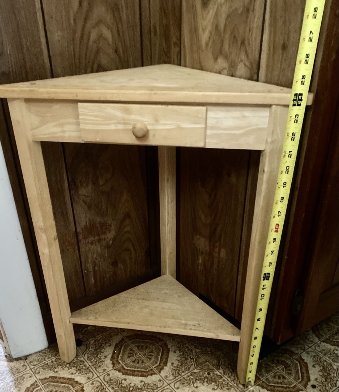 Small Corner Table 
