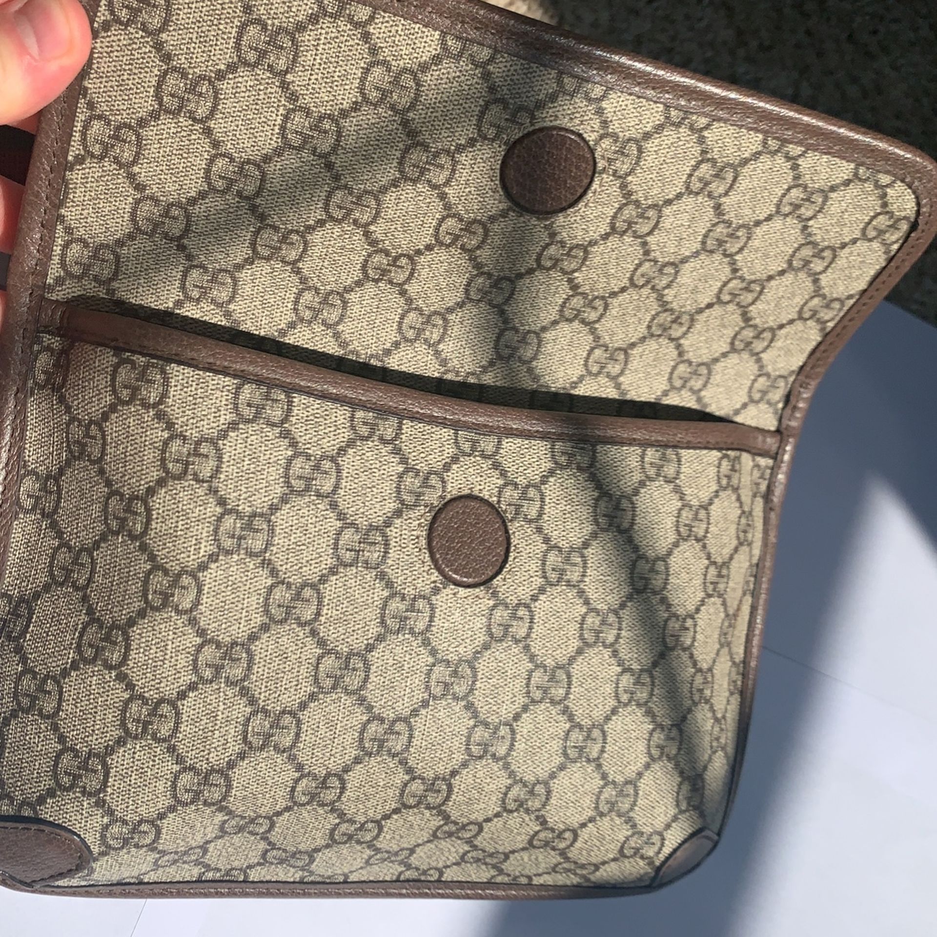 Gucci Women’s Cross Bag Purse