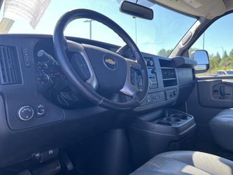 2015 Chevrolet Express Cargo Van Thumbnail