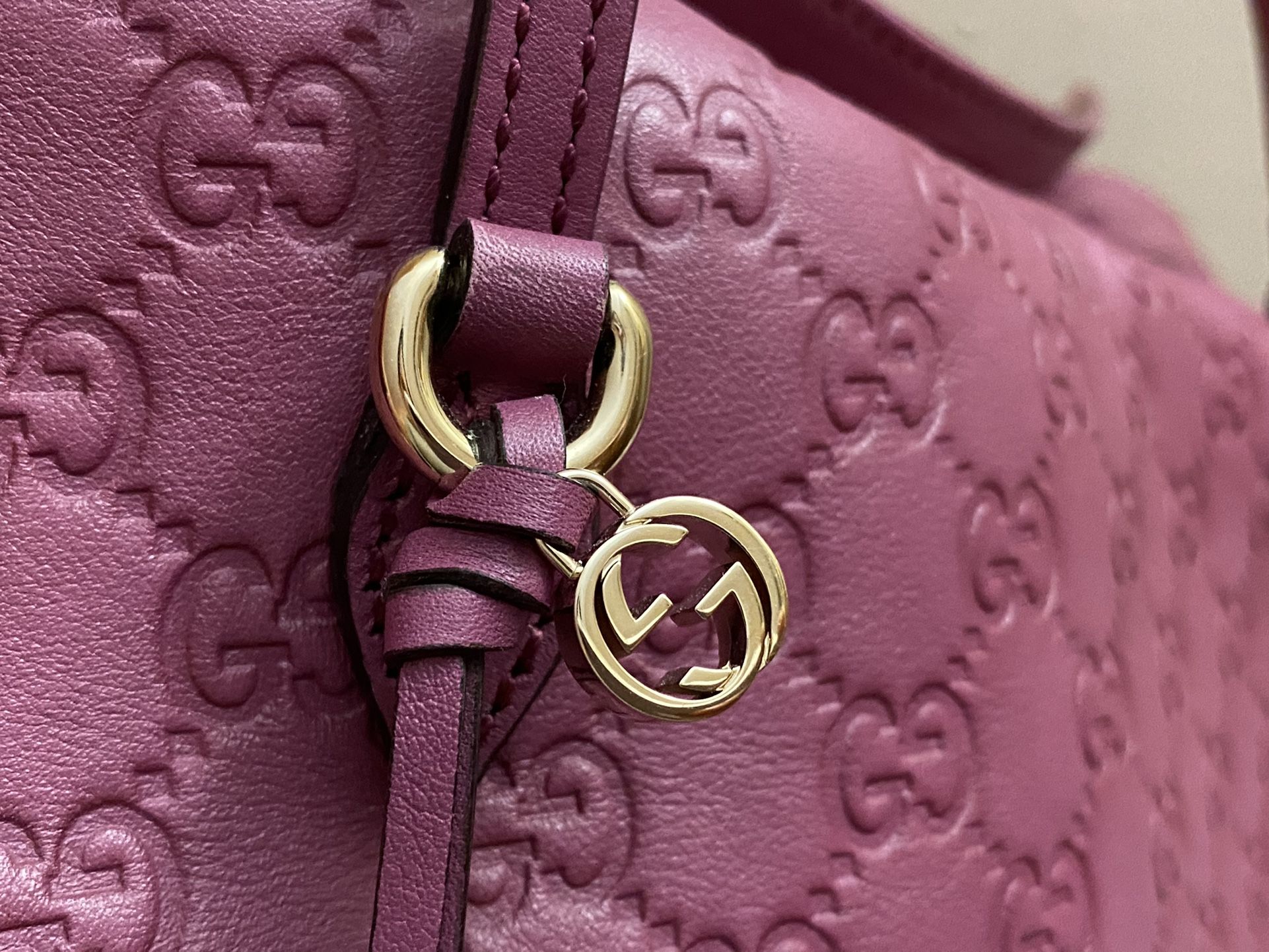 Authentic Gucci Bree Top Handle Convertible Tote Bag
