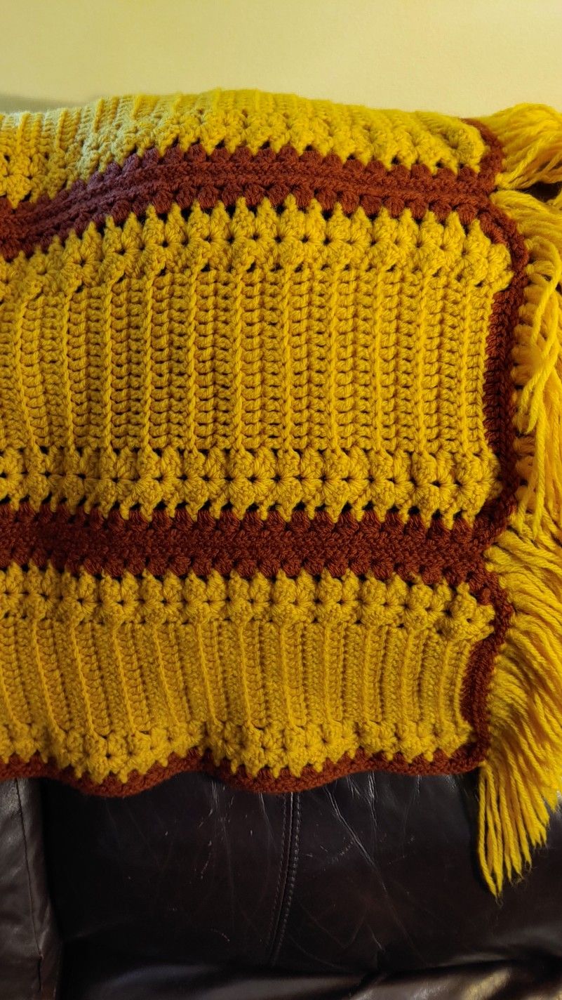 Washington Football Vintage Afghan Blanket Crochet NFL Fan Bedroom LivingroomThrow Red Gold