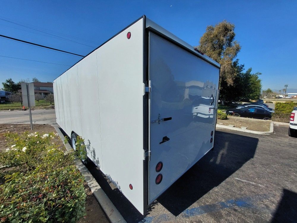 20 / 24ft BOX TRAILERS AVAILABLE