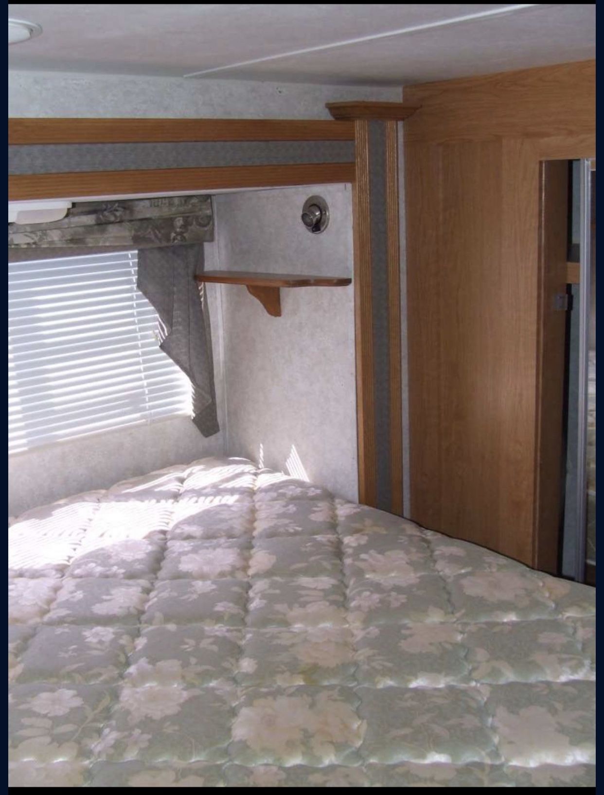 RV Toy Hauler With Separate Garage $13k