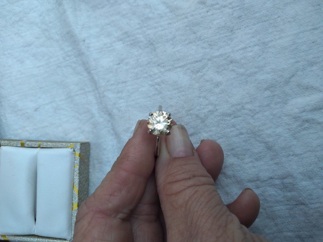 Reduced Price Silver 2 Ct Champagne Diamond Ring Size 8