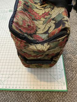 Sewing Bag With Wheels Floral Pattern Thumbnail