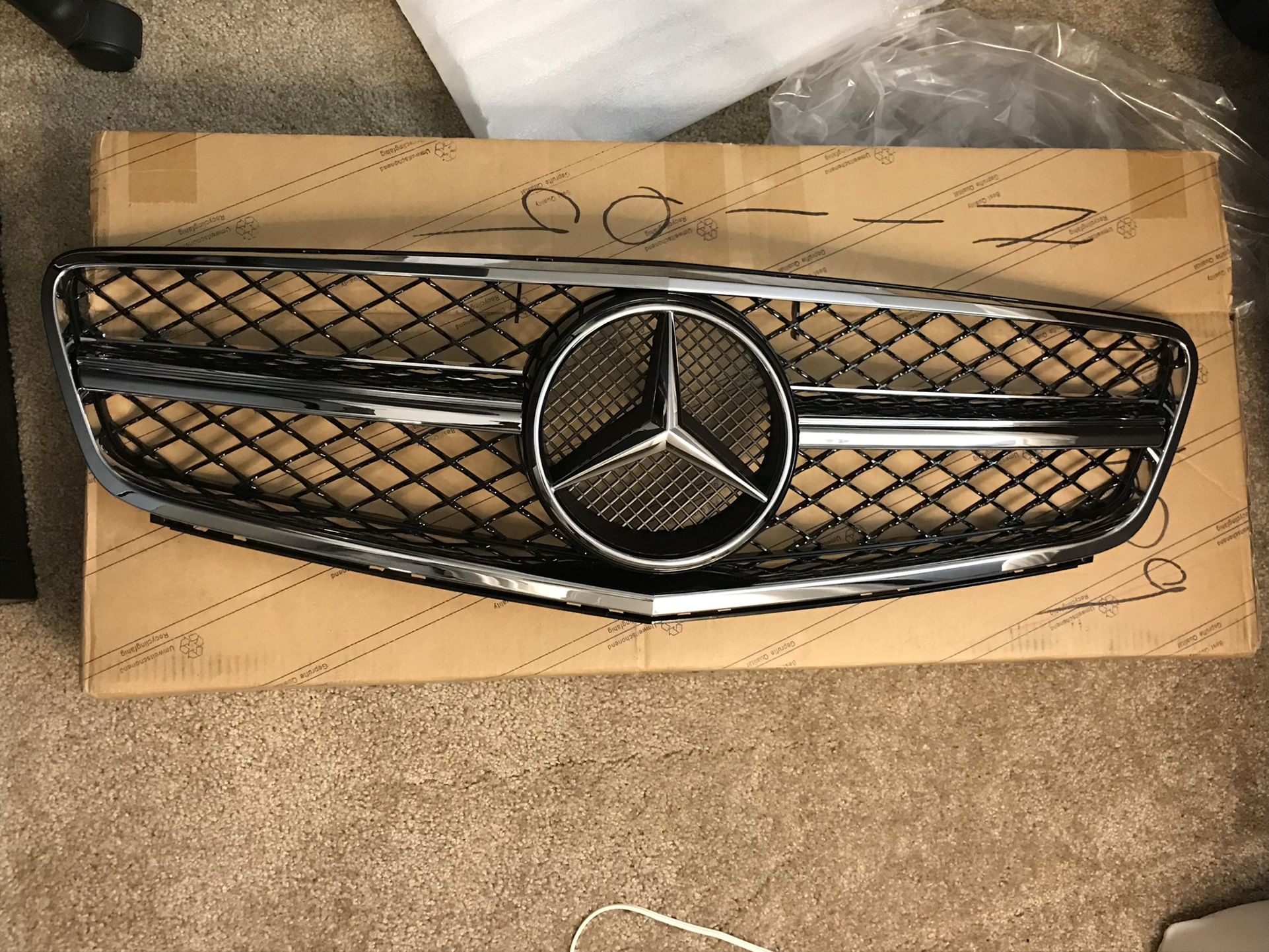*new* Mercedes C63 Grill Fits/for (W204) C-Class models