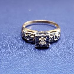 14K Yellow Gold Antique Engagement Ring Approx .10 Ctw Size 4   1.8g Thumbnail