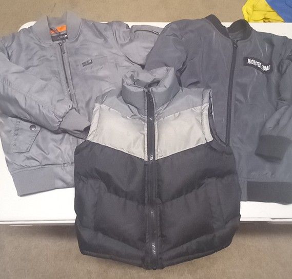 AMAZING DEAL!! BOYS CLOTHES BUNDLE (SIZES 5-8)