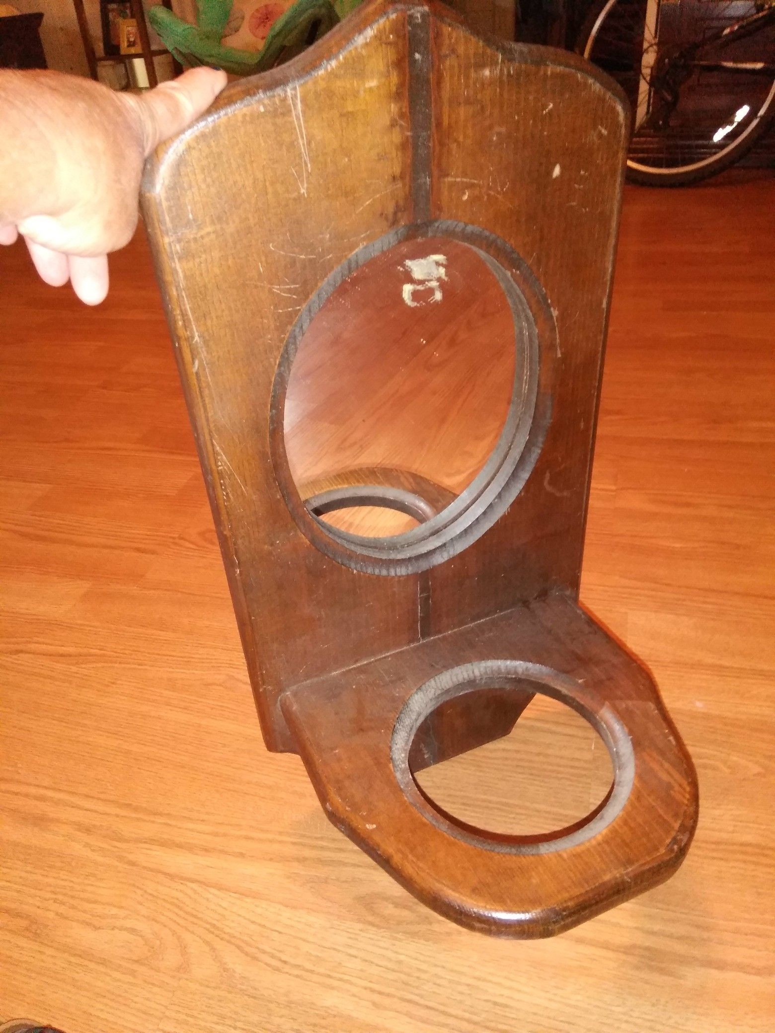 Vintage hurricane lamp holder