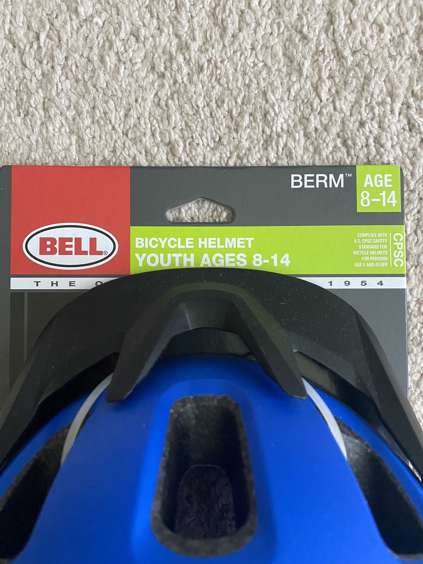 Bell Bike Helmet - Youth / Kids - Brand New