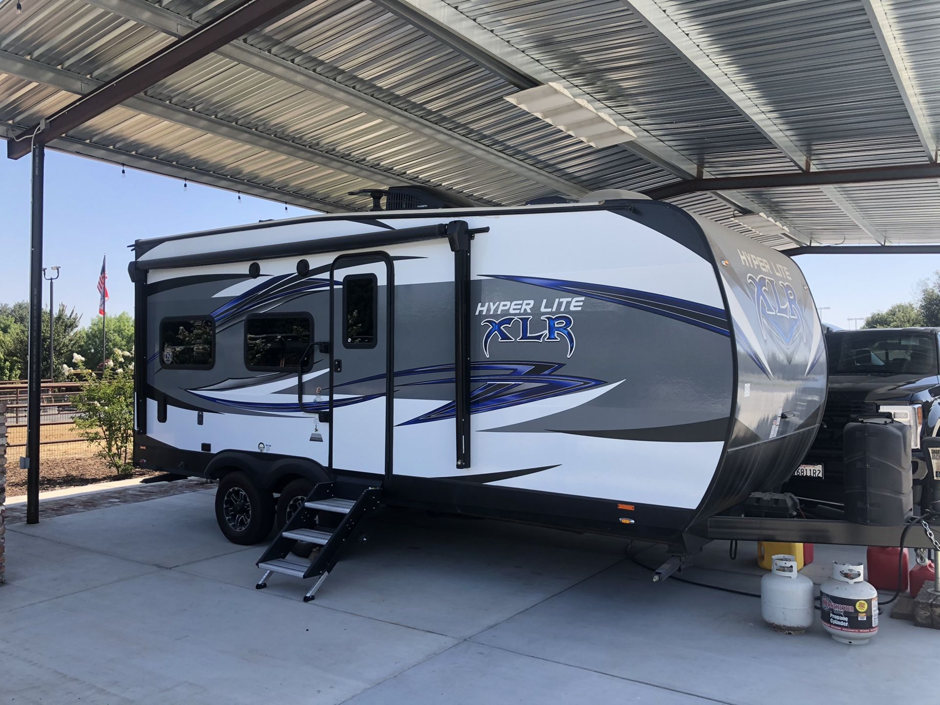 Toy hauler like new