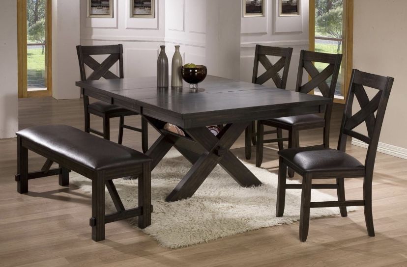 Kelly Dining Table With Four Chairs 🪑 Brandon Mall!! 🛍 Come In Today For FAST Delivery! 🚚💨 No Credit Needed!