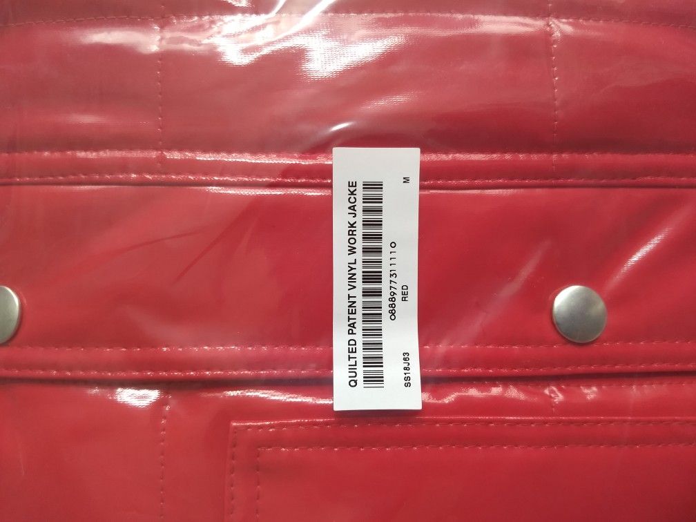 SUPREME BRAND NEW SS18 Quilted Patent Vinyl Work Jacket Style: Red Size: Medium
