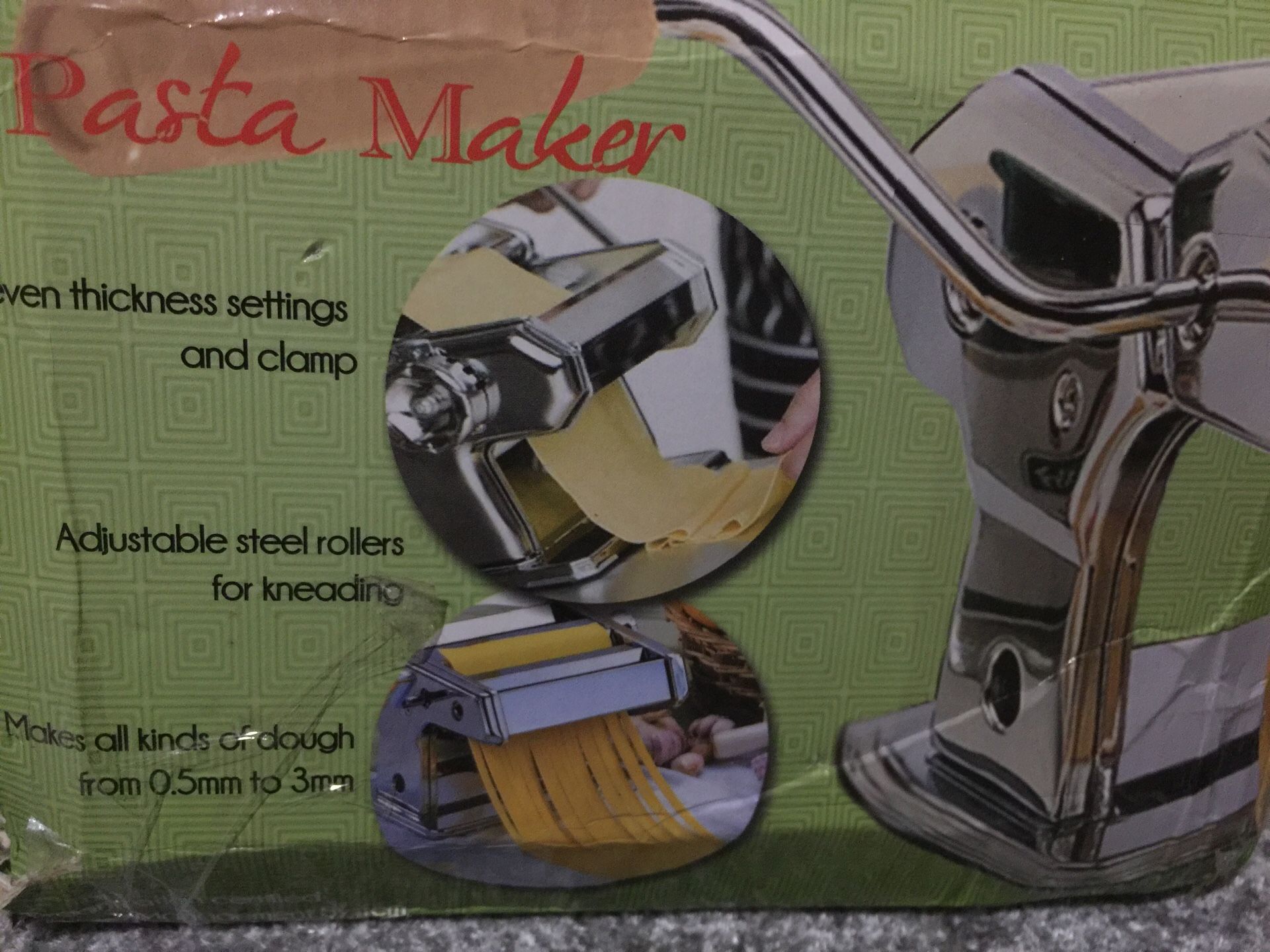 Ovente pasta maker