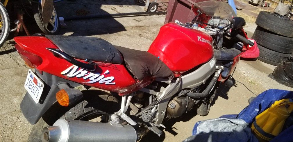 1998 Kawasaki Ninja650rr