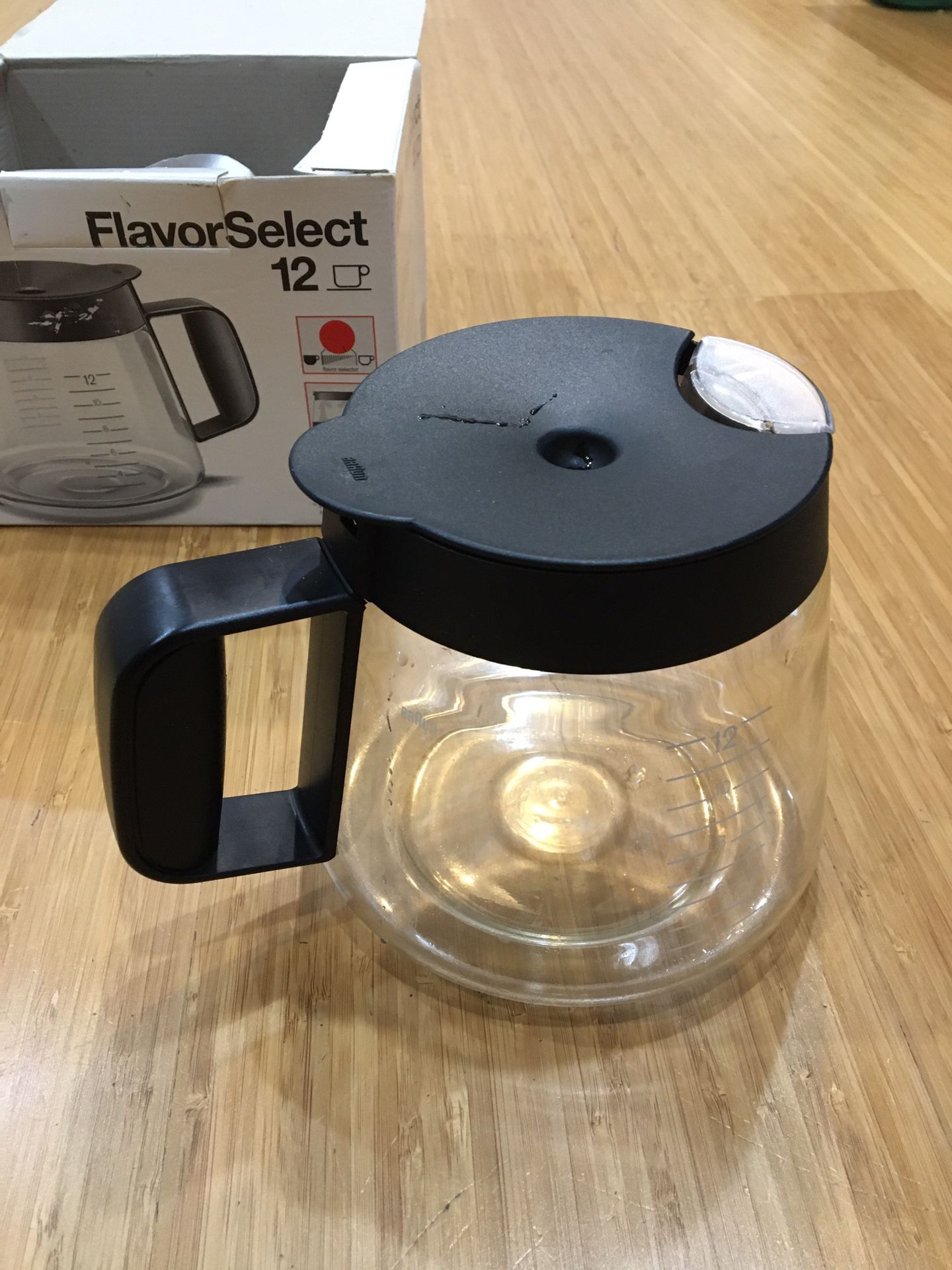 Braun 12cup Flavor Select coffee maker replacement carafe.