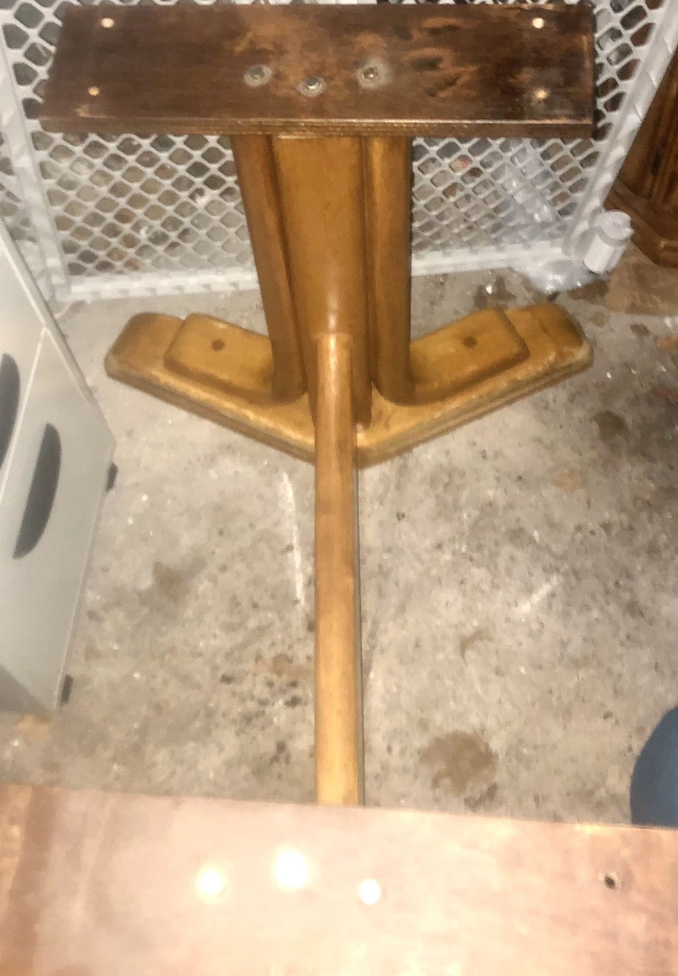 Vintage Solid Oak Dining Room Set Table With Two Leaf Extrntions 6 Chairs On Wheels And Glass An oak Hutch