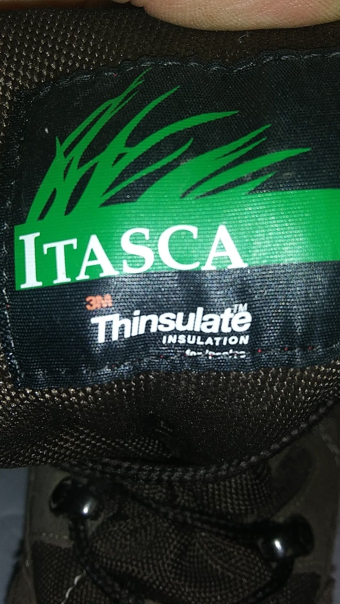 (SIZE 9) Itasca boots in gently worn condition, Style - Grand Forks lace up with Thinsulate in brown suede - black rubber upper